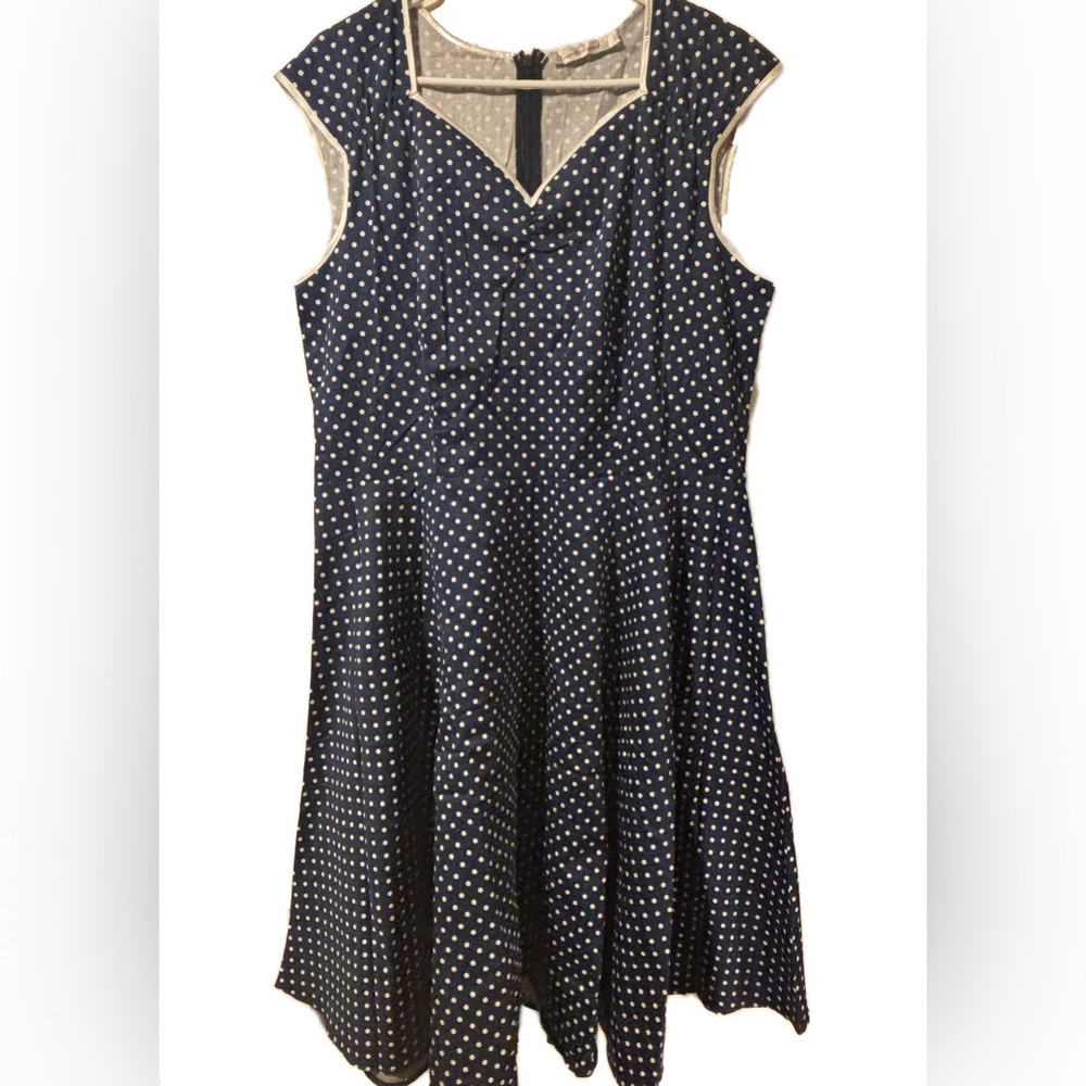 Gardenwed Polka Dot Sleeveless Dress